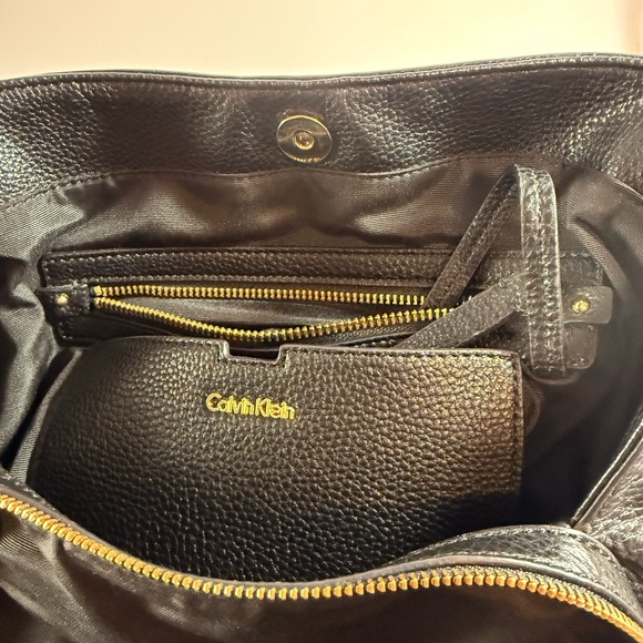 Calvin Klein Black Pebbled Leather Tote Bag Gold Hardware Shoulder Purse - Picture 15 of 17